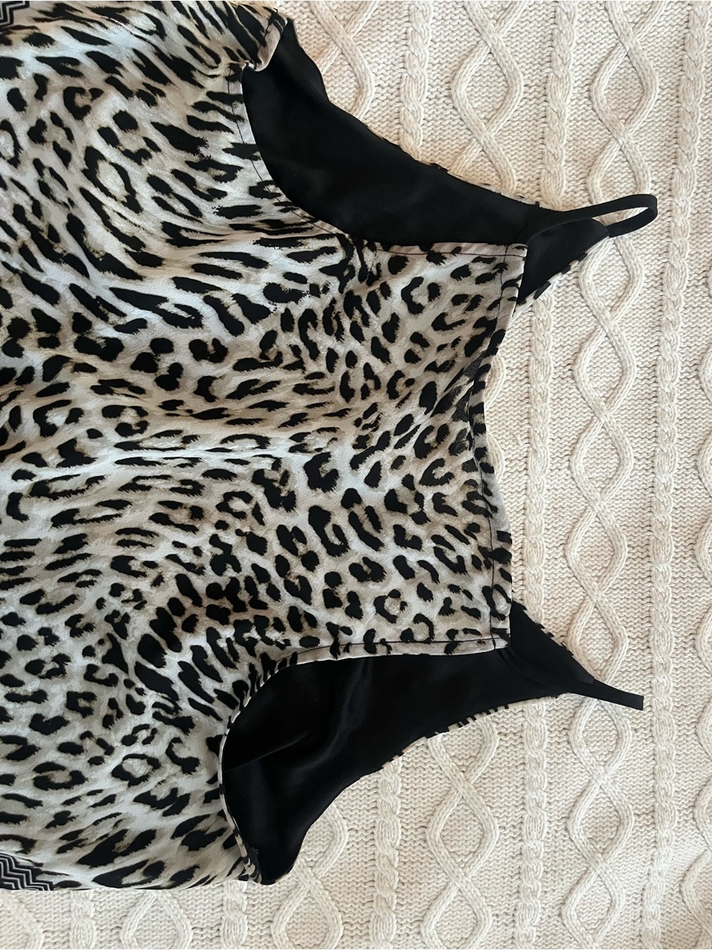 Iz Byer Black and White Leopard Print Sleeveless Top Flowy Size Large - Picture 10 of 14